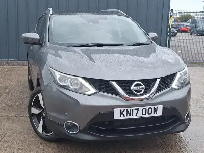 Used Nissan Qashqai N-Connecta 115 HP (84 kW) 2017 Grey SUV