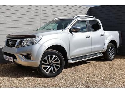 Used Nissan Navara Tekna 190 HP (139 kW) 2016 Silver Pickup