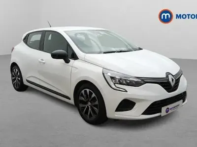Used Renault Clio Evolution 90 HP (66 kW) 2023 White Hatchback