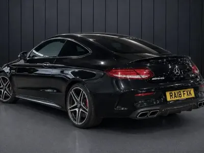 Begagnad Mercedes C63 AMG Premium 510 HK (375 kW) 2018 Svart Sportkupé