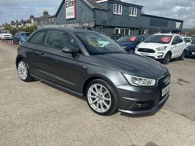Usado Audi A1 S-Line 125 HP (91 kW) 2016 Cinzento Citadino