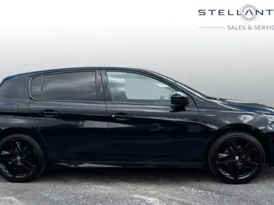 Begagnad Peugeot 308 GT-line 129 HK (94 kW) 2019 Svart Halvkombi
