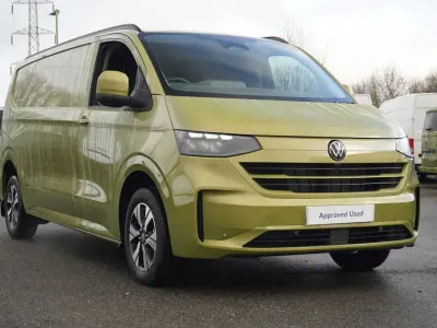 Used VW T7 2025 Green Van