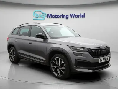 Second-hand Skoda Kodiaq SportLine 150 CP (110 kW) 2023 Gri SUV