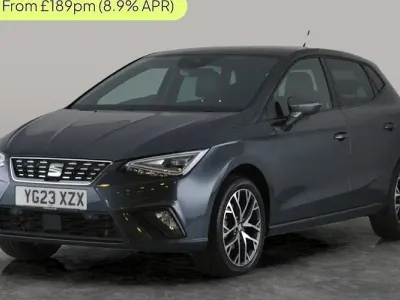 Begagnad Seat Ibiza XCELLENCE Lux 110 HK (80 kW) 2023 Grå Halvkombi