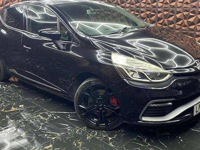 Used Renault Clio IV 200 HP (147 kW) 2015 Hatchback