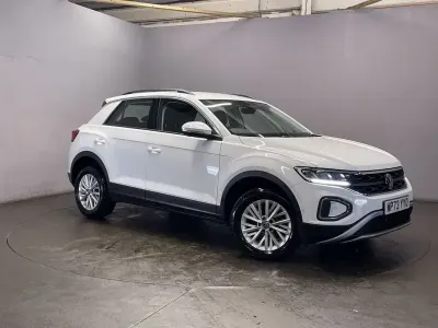 Usado VW T-Roc Life 110 CV (80 kW) 2023 Blanco SUV
