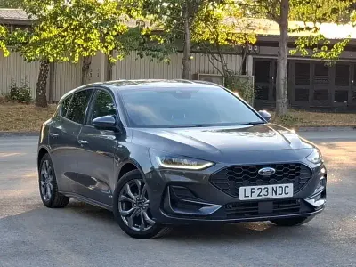 Used Ford Focus ST-Line 155 HP (114 kW) 2023 Grey Hatchback