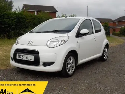 Used Citroën C1 VTR Sport 68 HP (50 kW) 2011 White Hatchback
