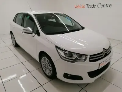 Gebraucht Citroën C4 Flair 2016 Weiß Kleinwagen