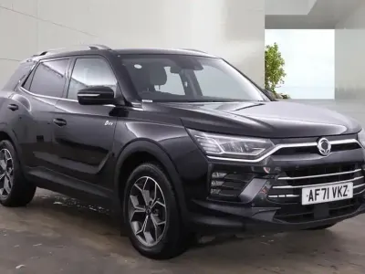 Usado SsangYong Korando 163 CV (119 kW) 2021 Negro SUV