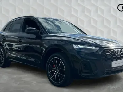 Begagnad Audi Q5 Comfort 200 HK (147 kW) 2022 Svart SUV