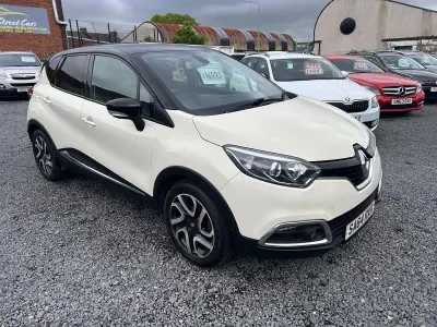 Used Renault Captur Dynamique 90 HP (66 kW) 2014 Cream/black SUV
