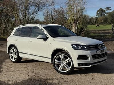 White Used 2013 VW Touareg R-line SUV | £13,495 (A bit pricey)