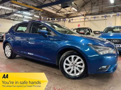 Begagnad Seat Leon SE 140 HK (102 kW) 2013 Blå Halvkombi