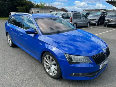 Gebraucht Skoda Superb 150 PS (110 kW) 2018 Blau Kombi
