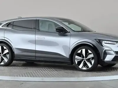 Used Renault Megane E-Tech Komfort 160 kW (218 HP) 2024 Grey Hatchback