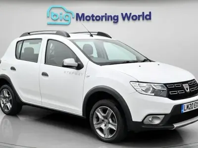 Used Dacia Sandero Essentiel 75 HP (55 kW) 2020 White Hatchback