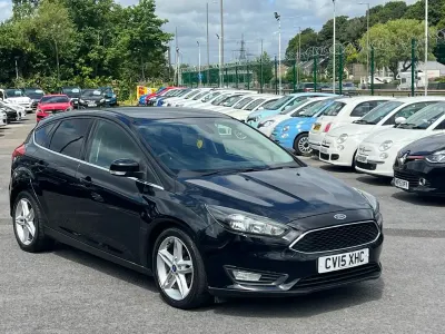Used Ford Focus Zetec 125 HP (91 kW) 2015 Black Hatchback