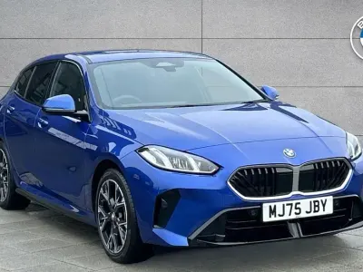 Usado BMW 120 M Sport 168 CV (123 kW) 2025 Azul Utilitario