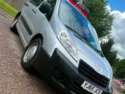 Used Peugeot TePee Comfort 98 HP (72 kW) 2015 Estate
