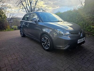 Usado MG MG3 106 HP (77 kW) 2016 Cinzento Citadino