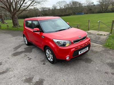 Used Kia Soul 130 HP (95 kW) 2015 Red SUV