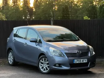 Usado Toyota Verso 126 CV (92 kW) 2010 Azul Monovolumen