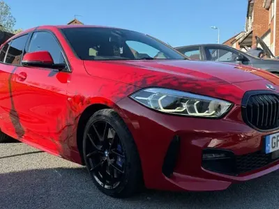 Używany BMW 118 M Sport 140 KM (102 kW) 2020 Czerwony Hatchback