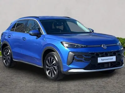 Used VW T-Roc Life 150 HP (110 kW) 2026 Blue SUV