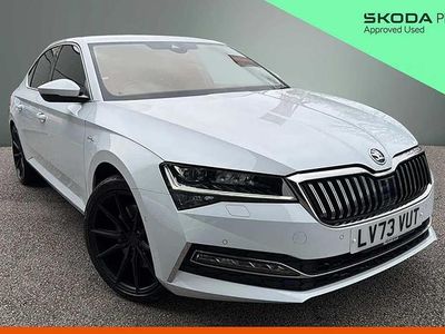 Used Skoda Superb LAURIN & KLEMENT 276 HP (202 kW) 2023 Moon white metallic Hatchback