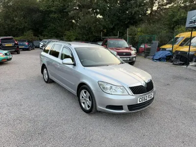Used Skoda Octavia SE 105 HP (77 kW) 2012 Silver Estate