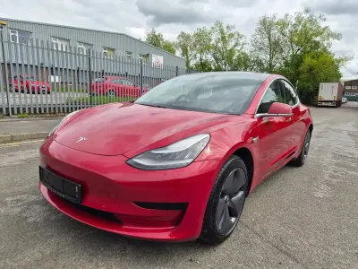 Used Tesla Model 3 Standard Range 239 kW (325 HP) 2019 Red Sedan