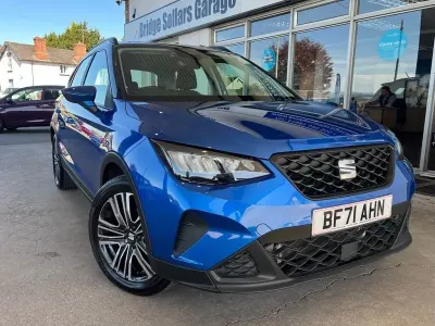 Begagnad Seat Arona SE 110 HK (80 kW) 2022 Blå SUV