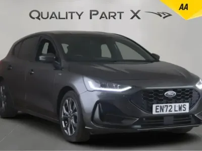 Usado Ford Focus ST-Line 2023 Cinzento Citadino