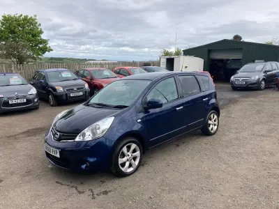 Używany Nissan Note Tekna 110 KM (80 kW) 2010 Niebieski Hatchback