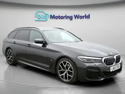 Używany BMW 520 M Sport 187 KM (137 kW) 2021 Szary Kombi