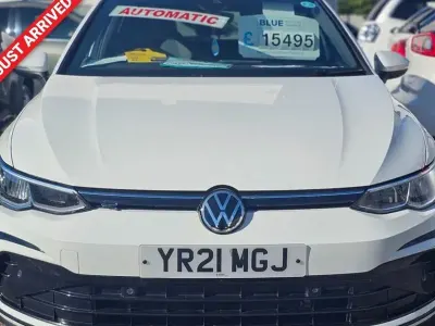 Used VW Golf VII R-line 150 HP (110 kW) 2021 White Hatchback