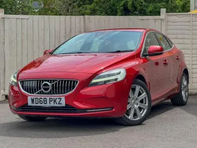 Used Volvo V40 Inscription 152 HP (111 kW) 2019 Red Hatchback