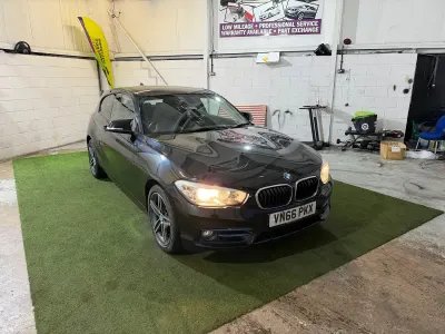 Usado BMW 118 Sport Line 150 HP (110 kW) 2016 Preto Citadino