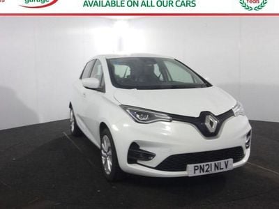 Used Renault Zoe Iconic 100 kW (136 HP) 2021 White Hatchback