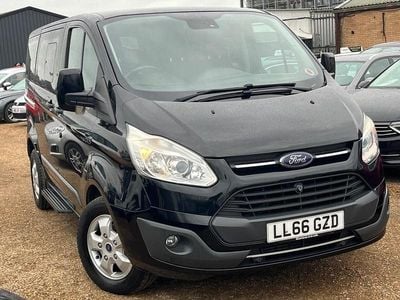 Used Ford Tourneo Custom Titanium 168 HP (123 kW) 2017 Black Van