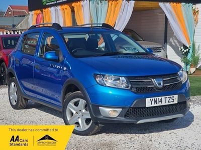 Used Dacia Sandero Lauréate 2014 Blue Hatchback