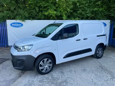 Used Citroën Berlingo 100 HP (73 kW) 2023 White MPV