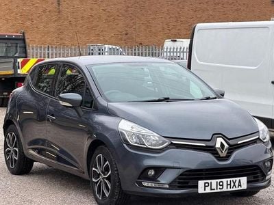Used Renault Clio V Play 90 HP (66 kW) 2025 Hatchback