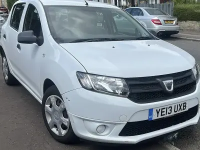 Used Dacia Sandero Ambiance 74 HP (54 kW) 2013 White Hatchback