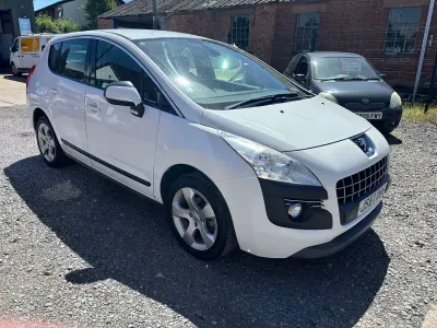 Used Peugeot 3008 Active 2013 White Estate