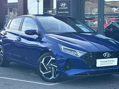Używany Hyundai i20 Premium 101 KM (74 kW) 2023 Niebieski Hatchback