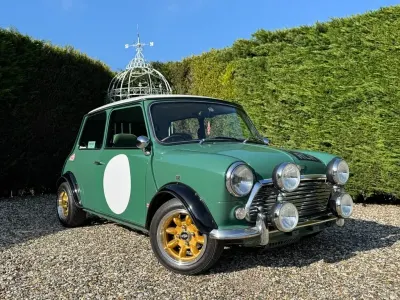 Used Rover Mini 2017 Green Sedan
