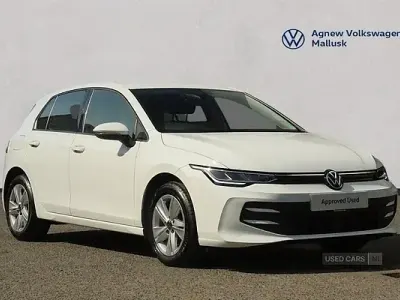 Used VW Golf VIII Life 115 HP (84 kW) 2024 White Hatchback
